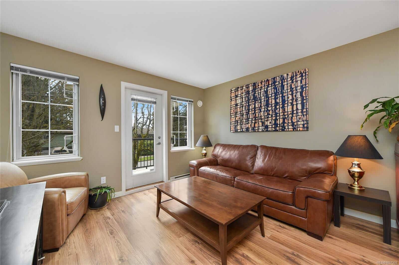 Property Photo: 820 Brock Ave 103 BC V9B 0B8