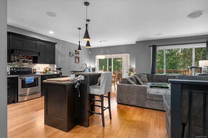 Property Photo:  209 Shiloh Dr  BC V9R 7C8 