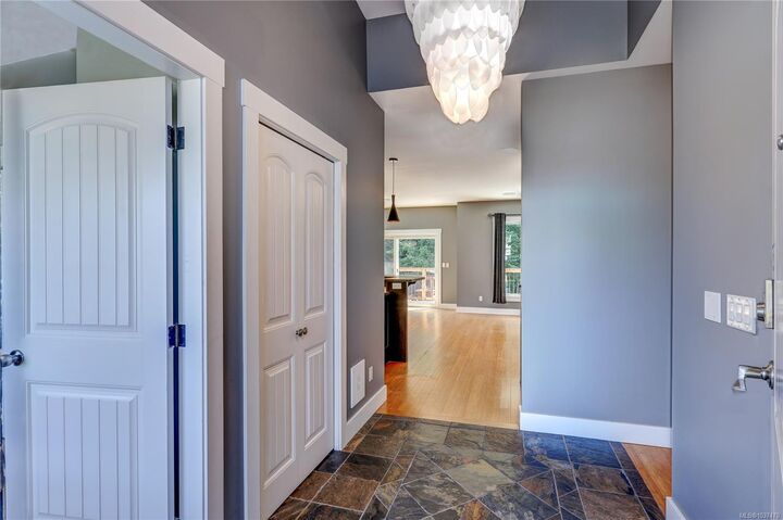 Property Photo: 209 Shiloh Dr BC V9R 7C8