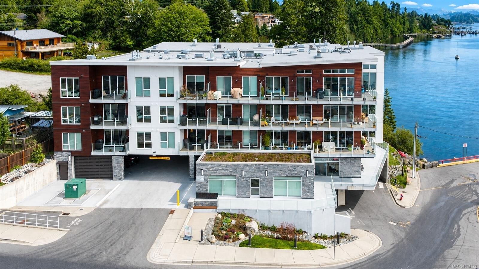 Property Photo:  1820 Maple Ave S 204  BC V9Z 0N9 