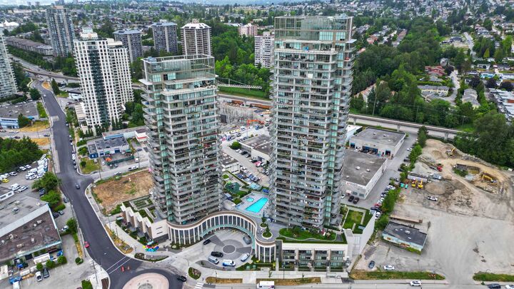 Photo de la propriété: 5333 Goring Street 703 BC V5B 3A2