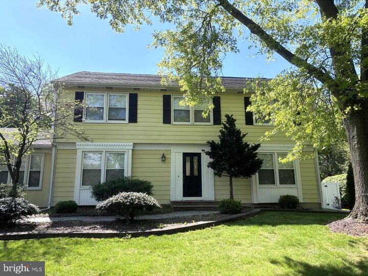 Property Photo:  27 W Cartwright Drive  NJ 08550 