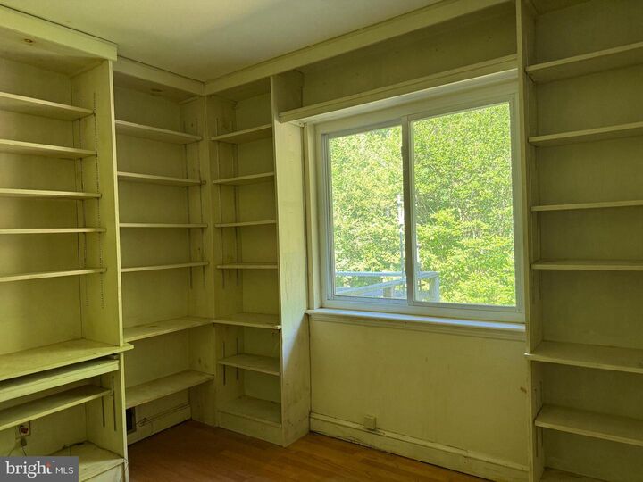 Property Photo:  7028 Bradley Circle  VA 22003 