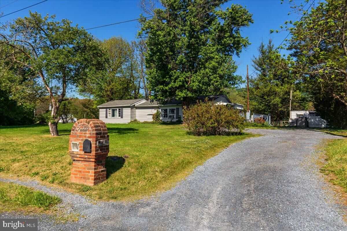 Property Photo: 500 S Hayfield Road VA 22602