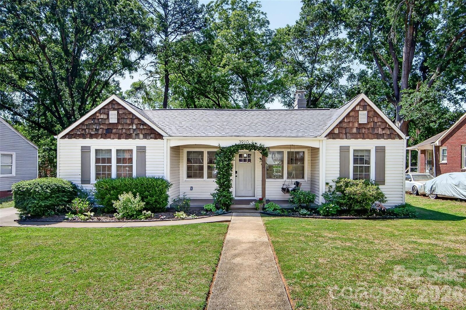 Property Photo:  3910 Admiral Avenue  NC 28205 