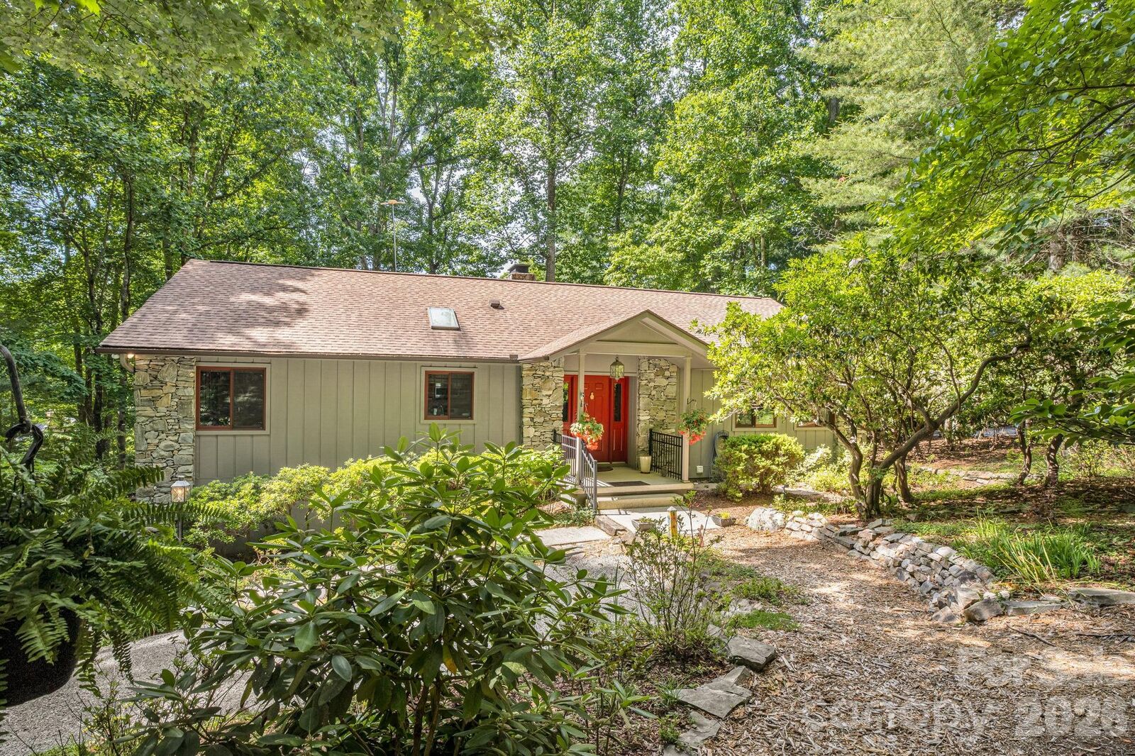 Property Photo:  36 Foxglove Road  NC 28739 