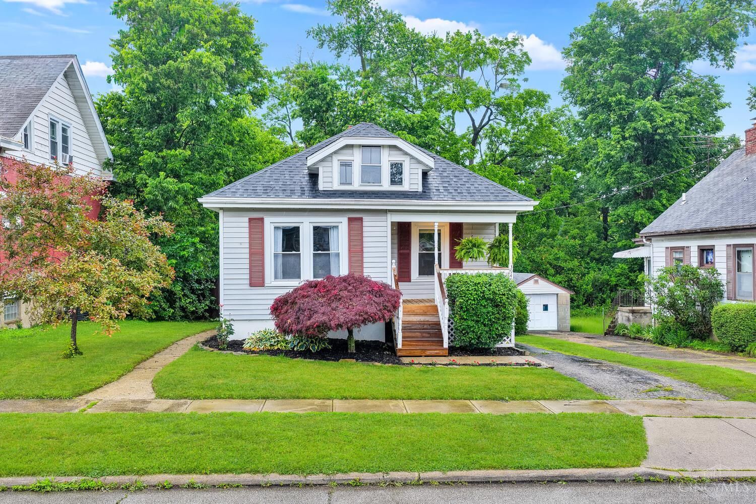 Property Photo: 3949 Lovell Avenue OH 45211