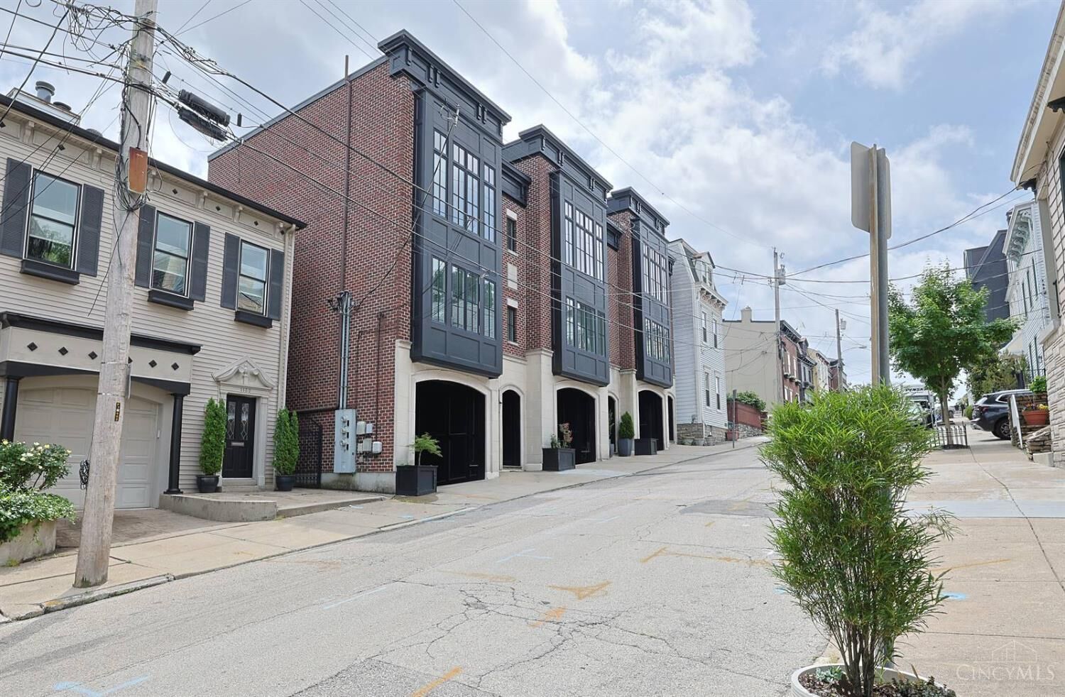 Property Photo:  1130 Carney Street  OH 45202 