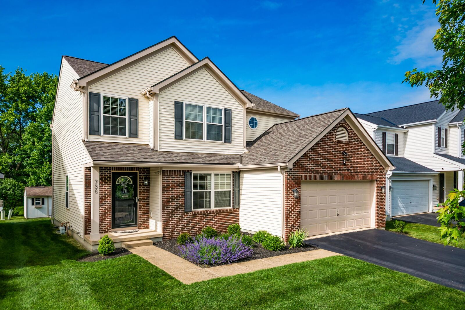 Property Photo: 736 Sanville Drive OH 43035
