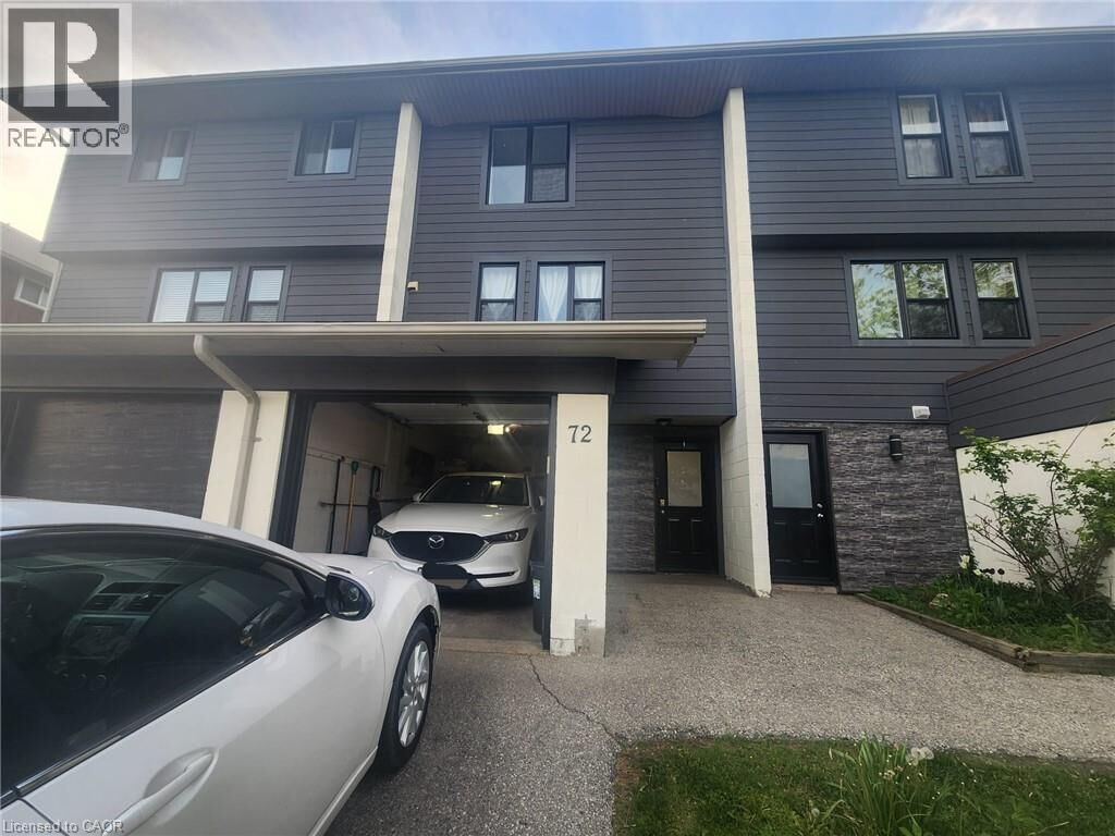 Property Photo:  135 Chalmers Street South 72  ON N1R 6M2 