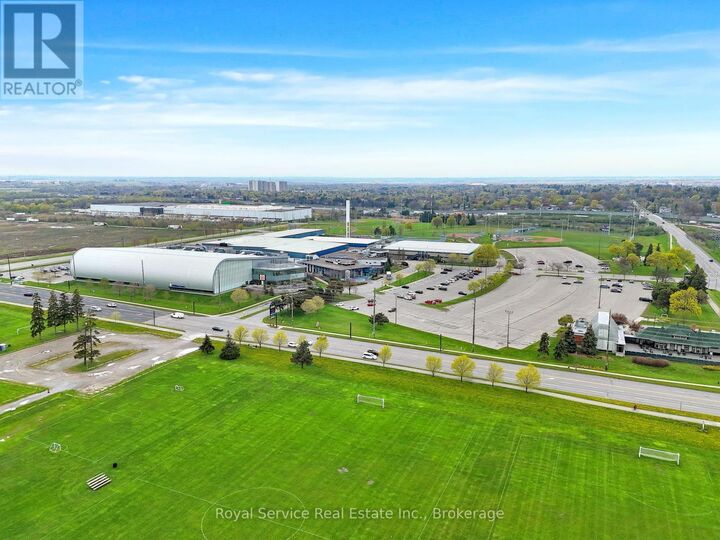 Property Photo: 360 Watson Street West 910 ON L1N 9G2