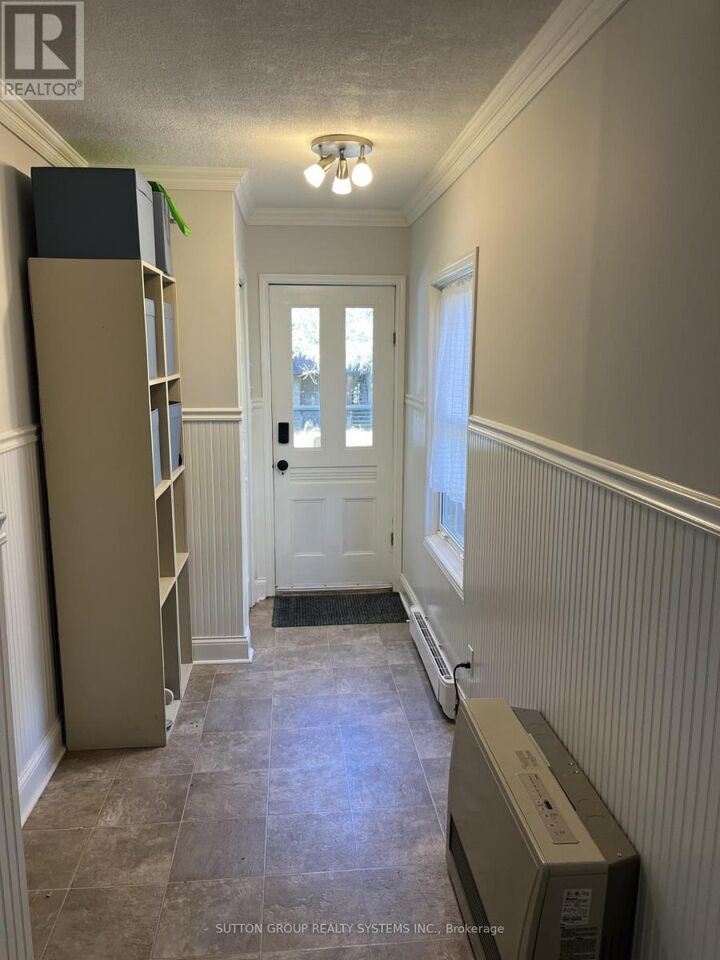 Property Photo:  58 Bruce Street South 1  ON N0H 2P0 