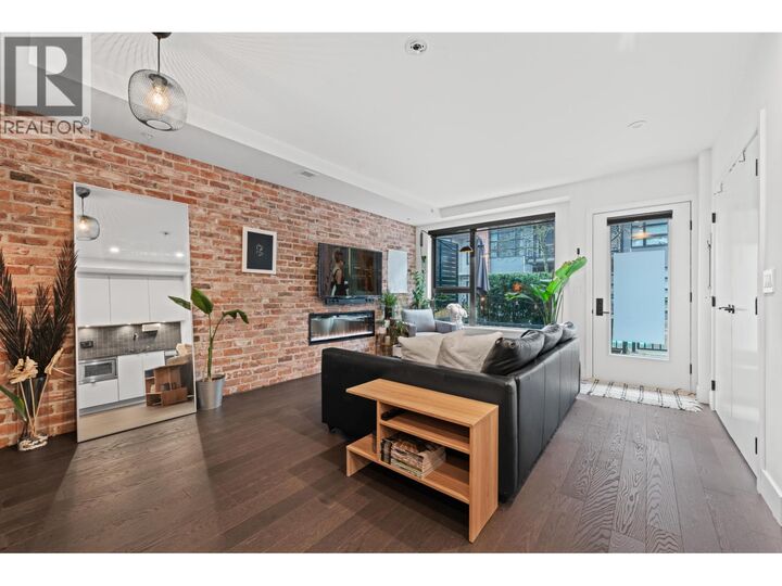 Property Photo:  2726 Spring Street  BC V3H 0K7 
