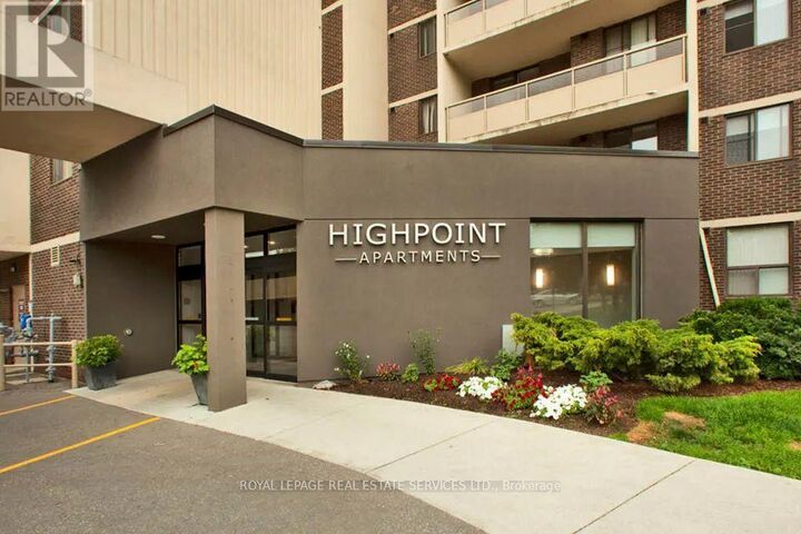 Property Photo:  16 Cedarwoods Crescent 1101  ON N2C 2L4 