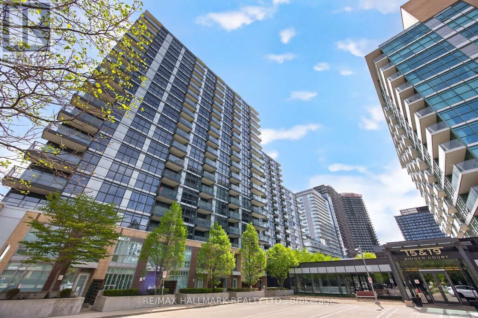 Property Photo:  19 Singer Court Ph16  ON M2K 0B2 
