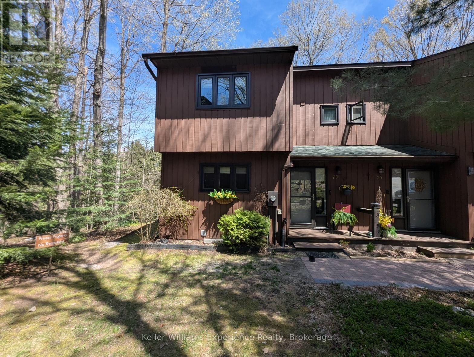Property Photo: 75 Southbank Drive ON P1L 1G2