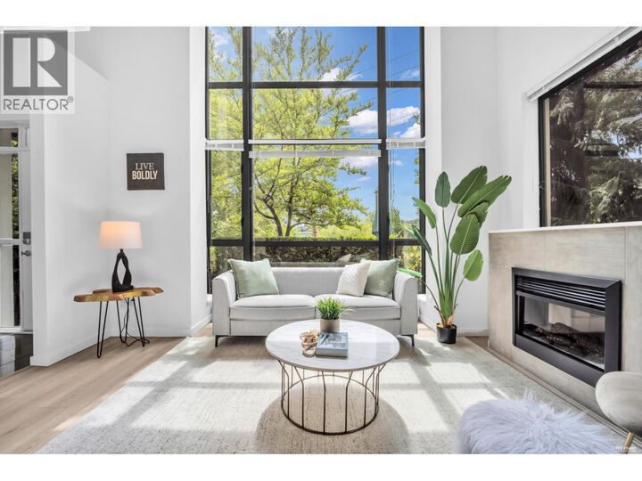 Property Photo:  4178 Dawson Street 6  BC V5C 0A1 