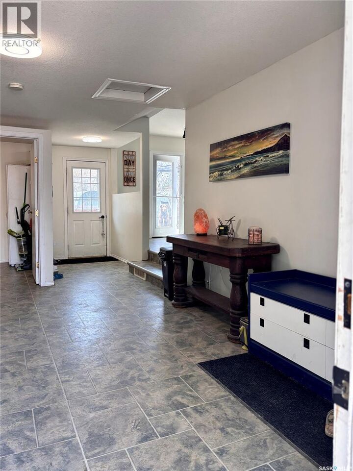 Property Photo:  218 Taphorn Street  SK S0K 2Y0 