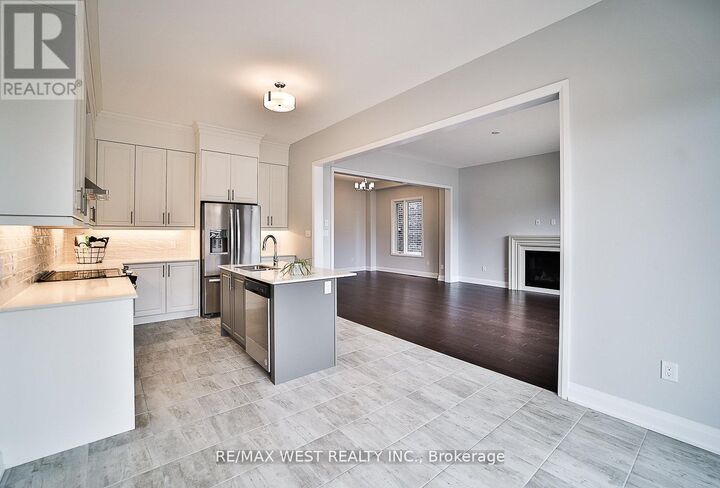 Property Photo: 14 Periwinkle Road East ON L0L 1Y3