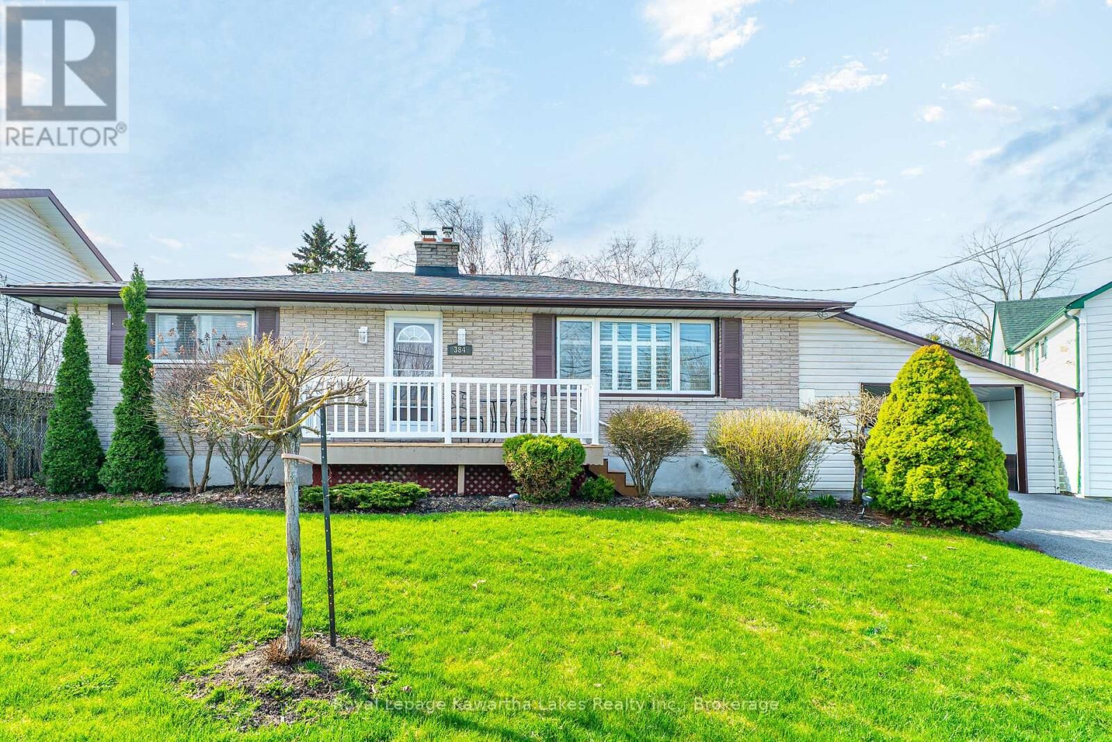 Property Photo:  384 Major Street  ON L9L 1E7 