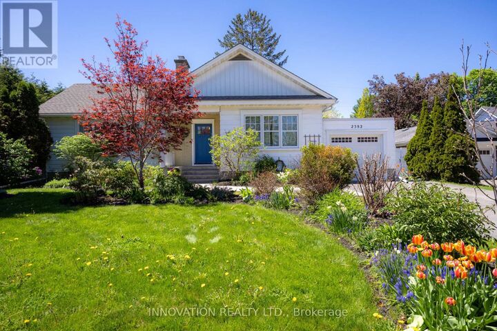 Property Photo:  2382 Alta Vista Drive  ON K1H 7N1 