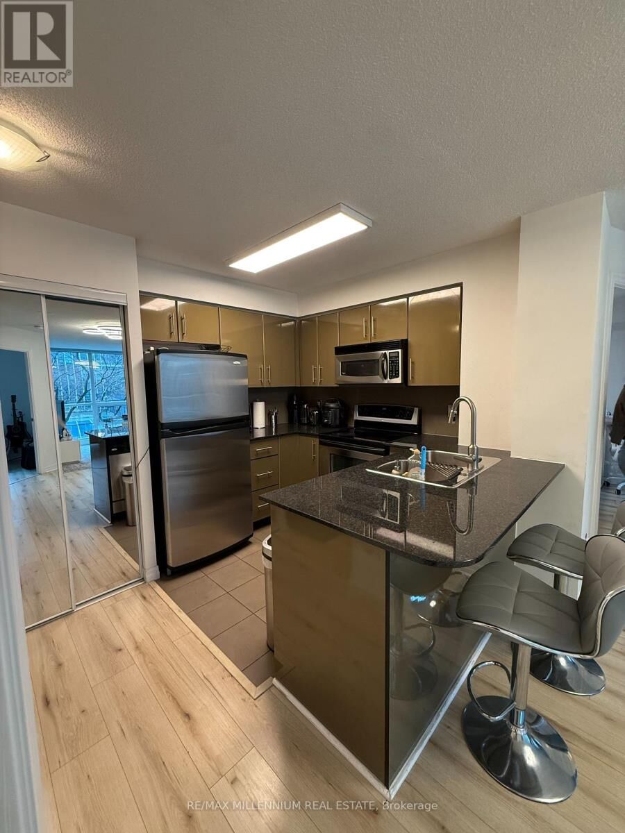 Property Photo:  16 Yonge Street 601  ON M5E 2A1 