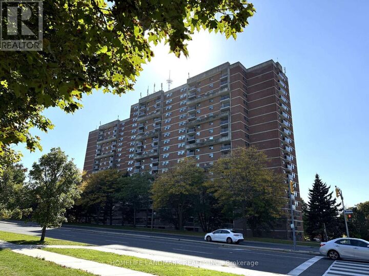 Property Photo:  100 Wingarden Court 1701  ON M1B 2P4 