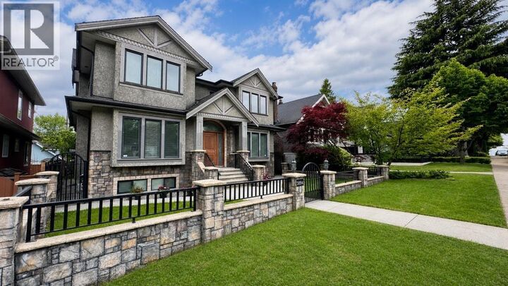 Property Photo:  3894 Oxford Street  BC V5C 1C3 