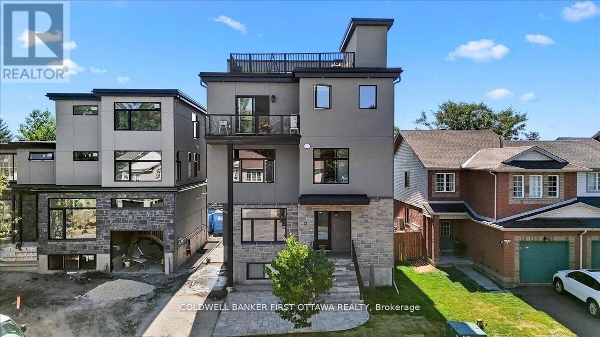Photo de la propriété:  22 Inverkip Avenue A/B  ON K1T 4B7 