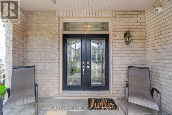 Property Photo:  2233 Littondale Lane  ON L6M 0B7 