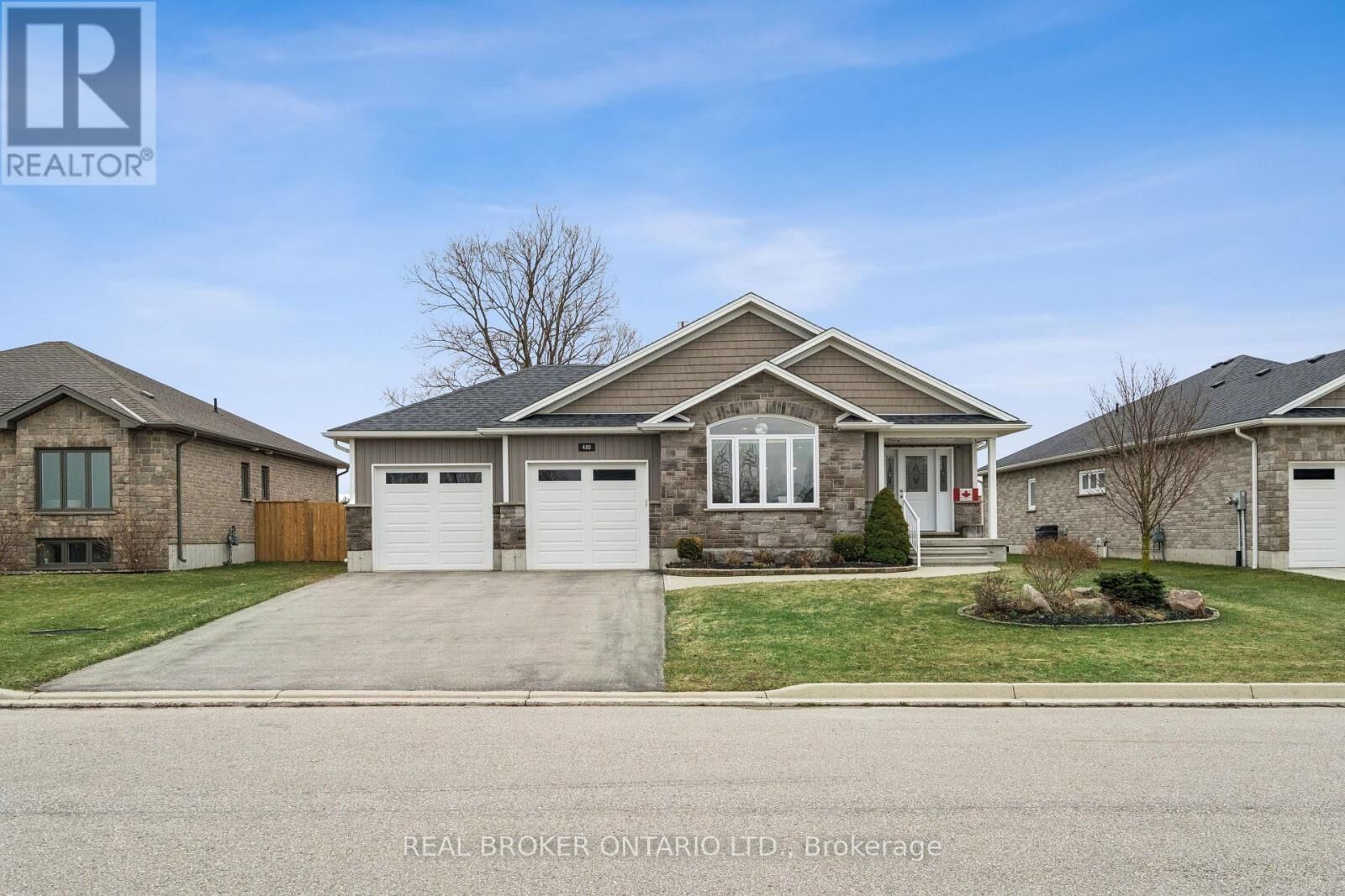 Property Photo:  480 Grand Trunk Street  ON N0G 2P0 