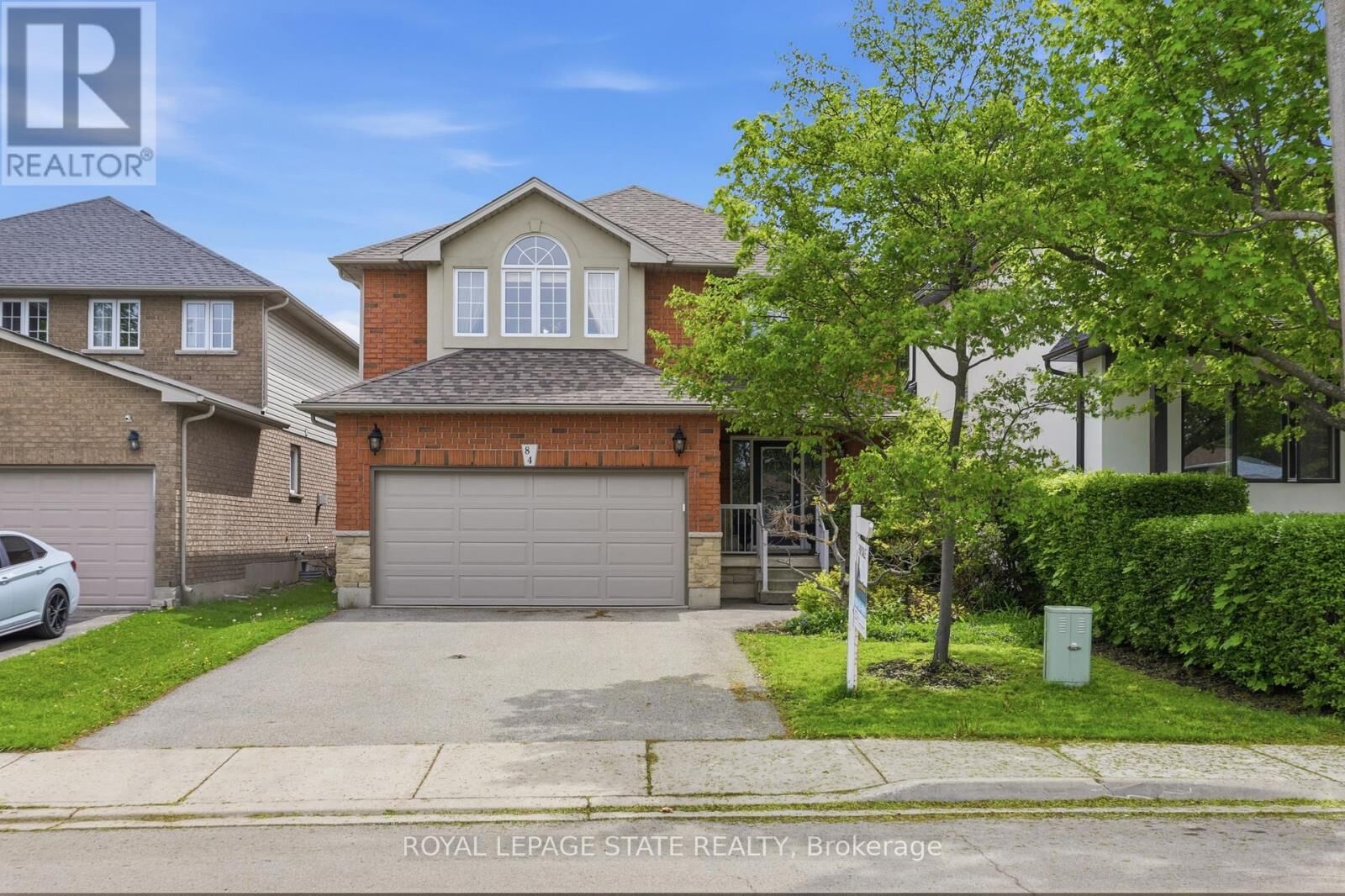 Property Photo:  84 Duncairn Crescent  ON L9C 6G1 
