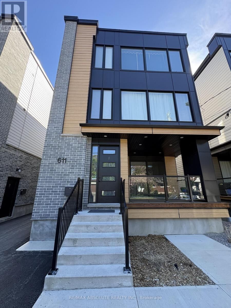 Property Photo:  611 Parkview Road  ON K1Z 6E6 