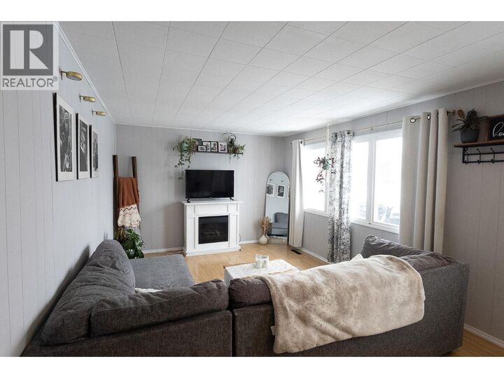 Property Photo: 1016 120 Avenue BC V1G 3J7