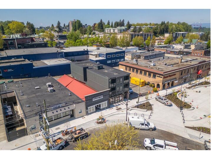 Property Photo: 2549 Montvue Avenue BC V2S 3V2