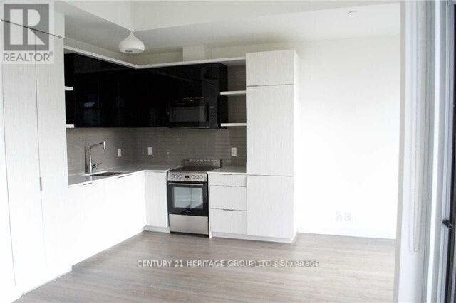Property Photo:  6 Parkwood Avenue 512  ON M4V 0V3 