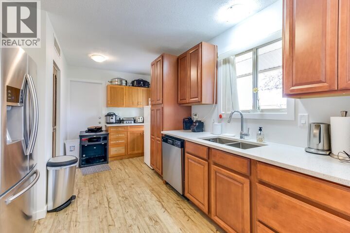 Property Photo: 654 Buck Road BC V1W 1N7