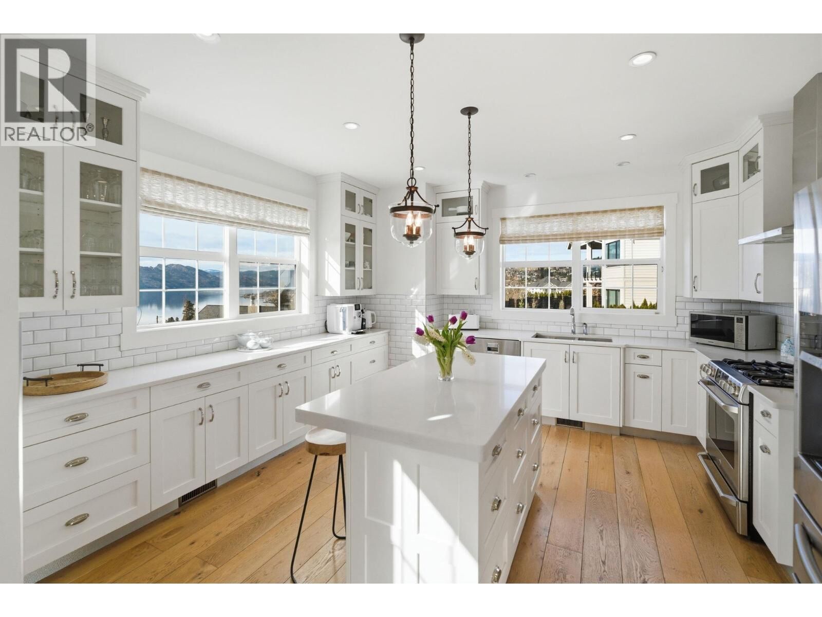 Property Photo: 3121 Thacker Drive 4 BC V1Z 1X6