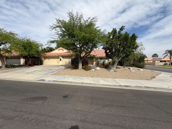 Property Photo:  44670 Marguerite Court  CA 92253 