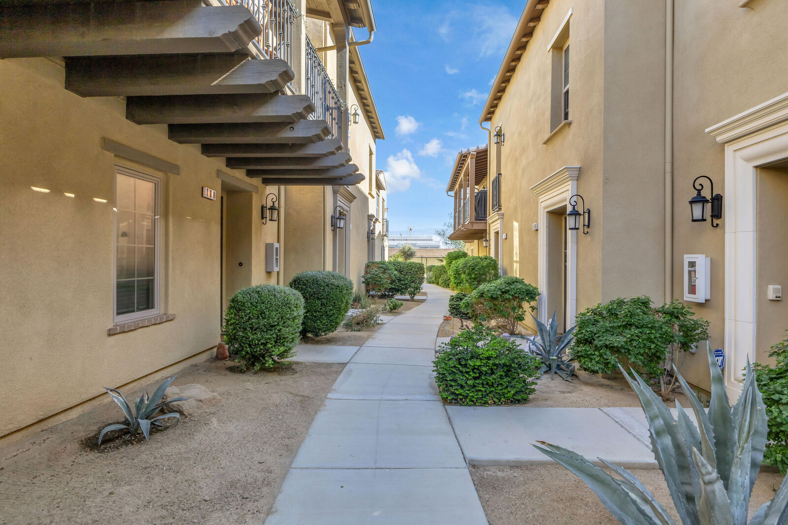 Property Photo:  162 Paseo Bravo  CA 92211 