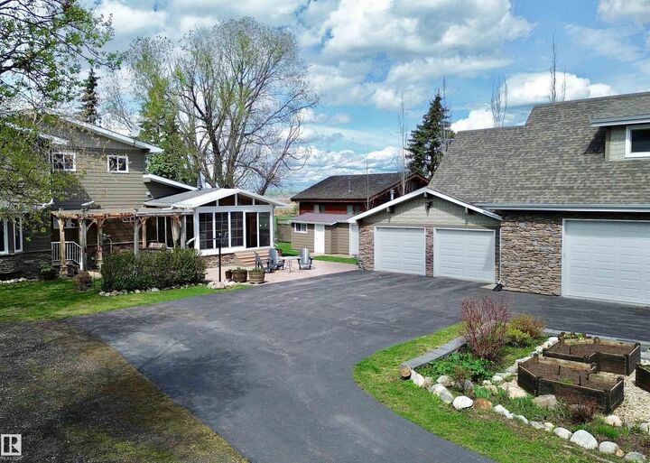 Property Photo: 54524 Ste. Anne Trail 4 AB T0E 0A0
