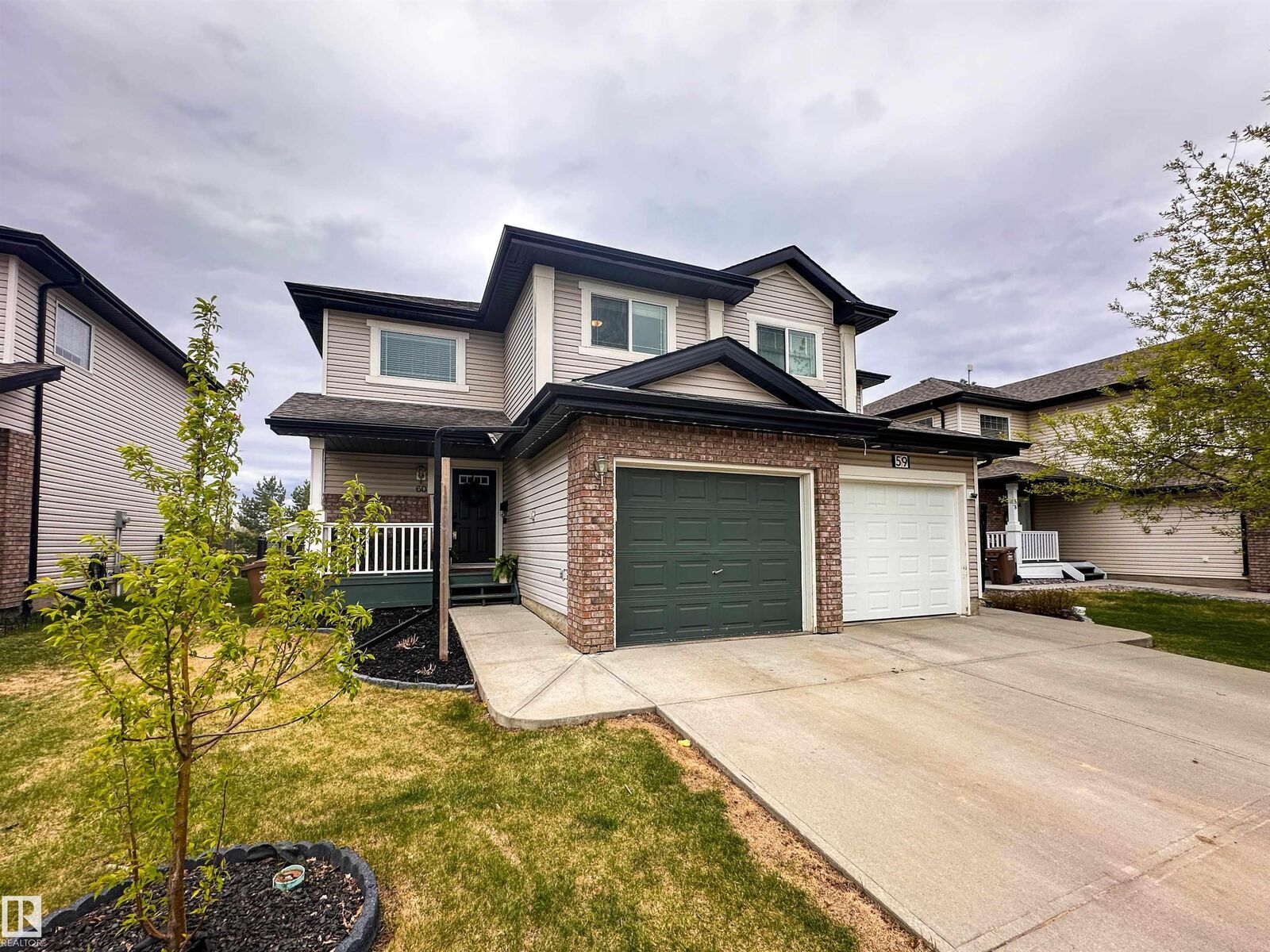 Property Photo: 60 Nevis Close AB T8N 0R7
