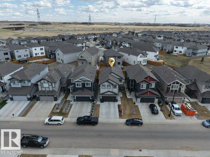 Property Photo:  2107 14 Avenue NW  AB T6T 2R6 