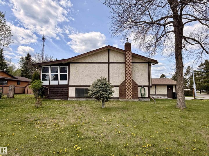 Property Photo:  4521 42 Avenue  AB T7A 1G5 