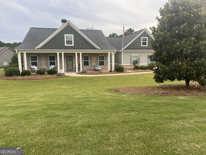 Property Photo: 19 Chatham Court GA 30292