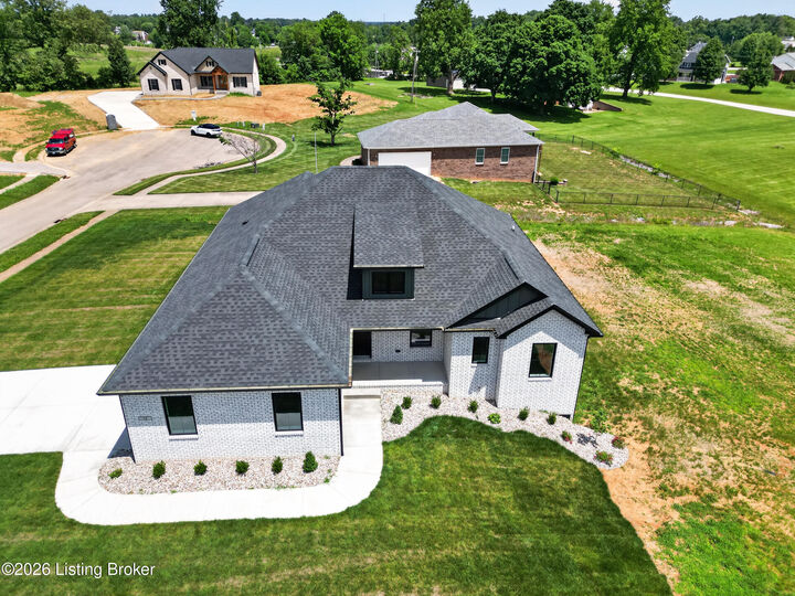 Property Photo: 98 Shepherds Way KY 40162