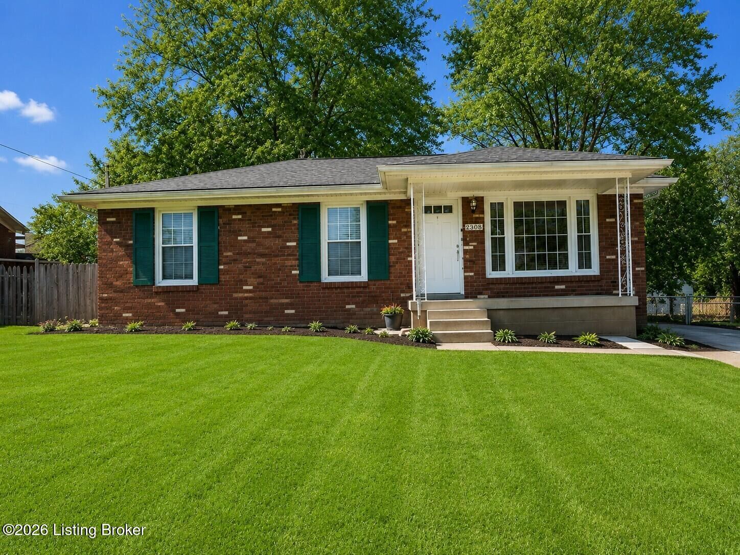Property Photo:  2570 Trubart Ln  KY 40216 