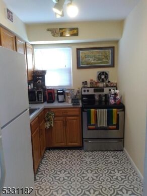 Property Photo:  100 Pierson Miller Dr C52  NJ 07442 