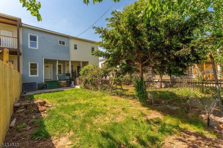 Property Photo:  308 Rosehill Pl  NJ 07202 