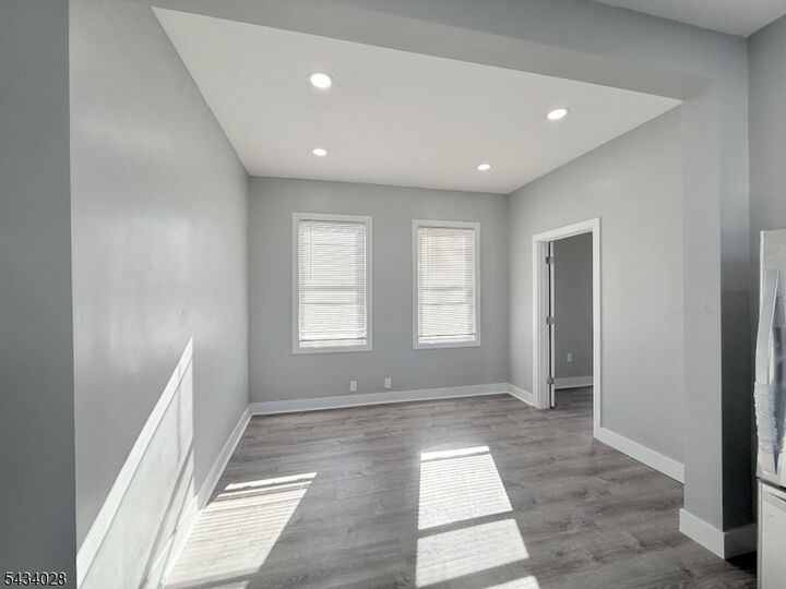 Property Photo:  46 Hayward Ave  NJ 07008 
